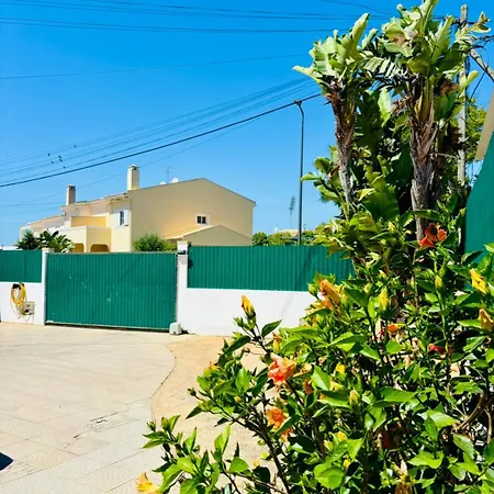 Pejemi - Garden Retreat