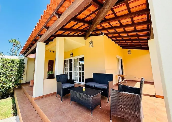 Pejemi - Garden Retreat Villa *